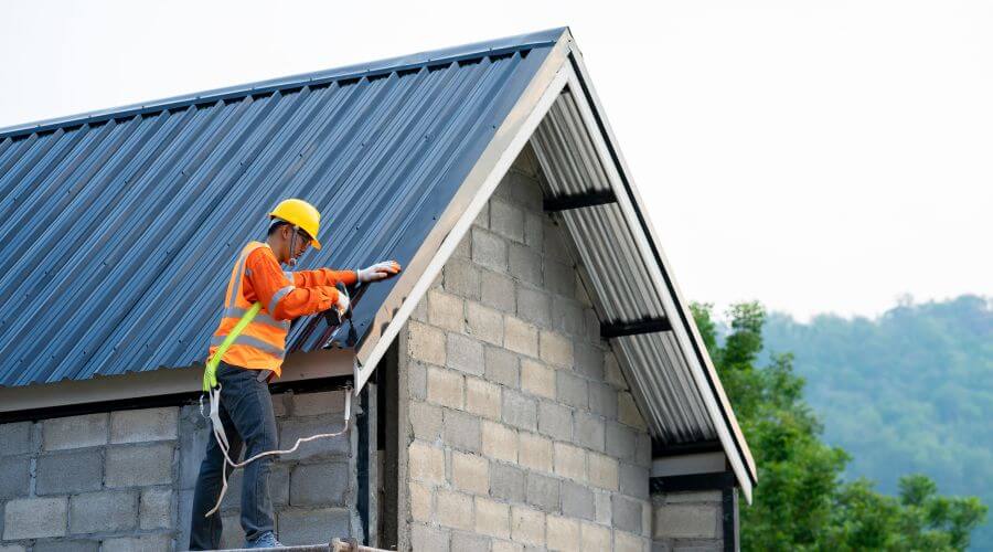 Professional gutter cleaning in East Thetford, VT